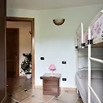 Daire Casa Vacanza Luciano2 *